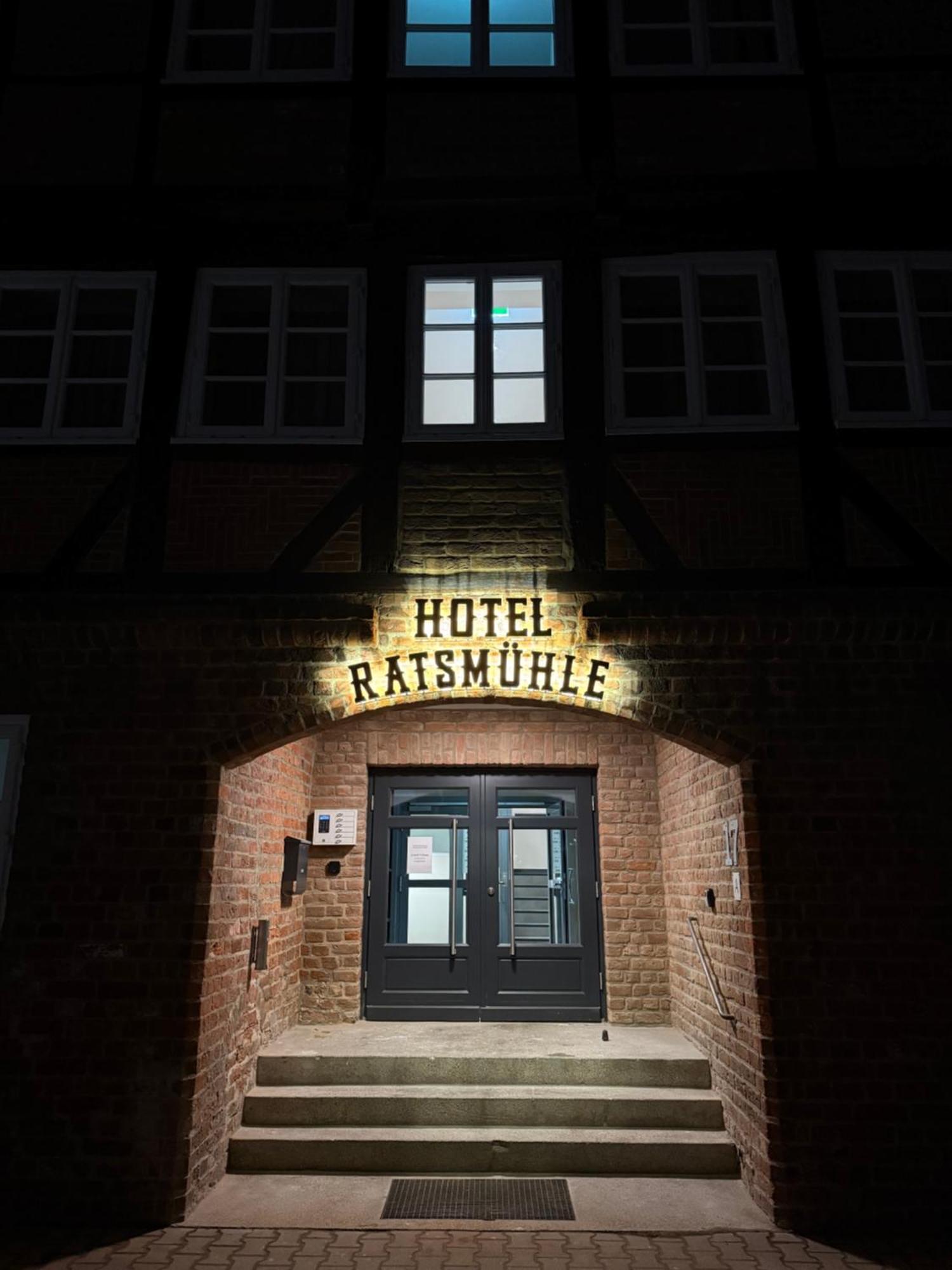 Hotel Ratsmuehle Lueneburg Exterior foto